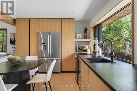 126 David Drive Ottawa ON K2G 2N9