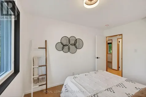 126 David Drive Ottawa ON K2G 2N9