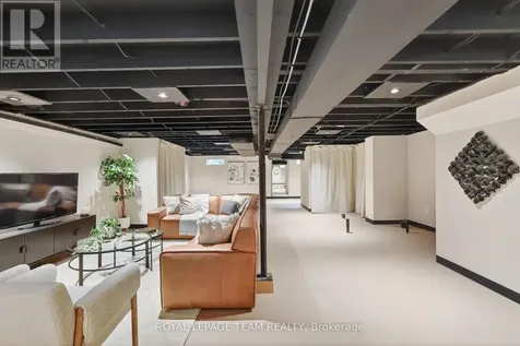 126 David Drive Ottawa ON K2G 2N9