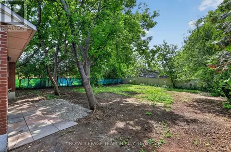 126 David Drive Ottawa ON K2G 2N9