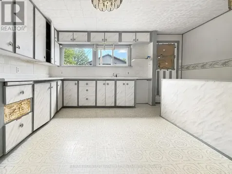 146 Cameron Avenue Renfrew ON K7V 3V5