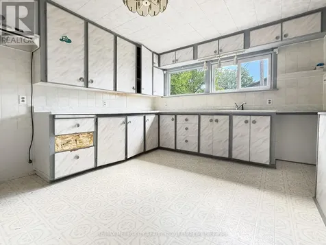 146 Cameron Avenue Renfrew ON K7V 3V5