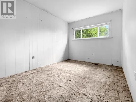146 Cameron Avenue Renfrew ON K7V 3V5