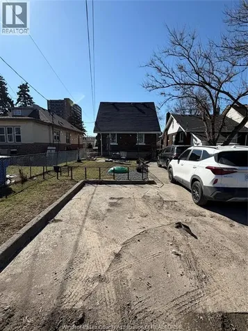 1388-90 Goyeau Street Windsor ON N8X 3L1