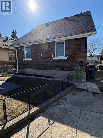 1388-90 Goyeau Street Windsor ON N8X 3L1