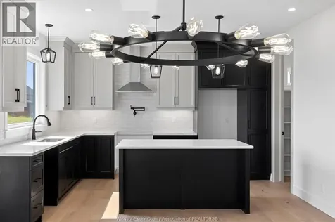 1220 Campana Crescent Lakeshore ON N8L 0K4