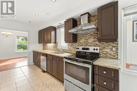 956 Gold Crescent Ottawa ON K2B 8C5
