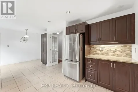 956 Gold Crescent Ottawa ON K2B 8C5