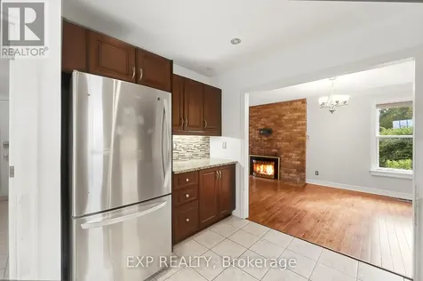 956 Gold Crescent Ottawa ON K2B 8C5