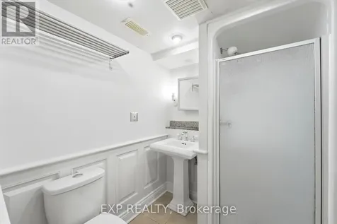 956 Gold Crescent Ottawa ON K2B 8C5