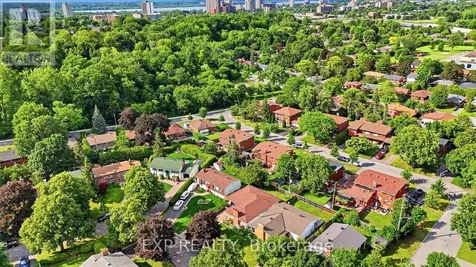 956 Gold Crescent Ottawa ON K2B 8C5