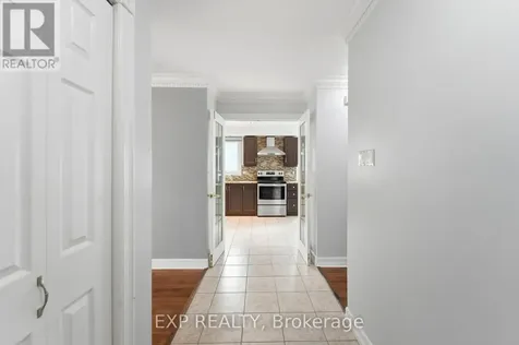 956 Gold Crescent Ottawa ON K2B 8C5