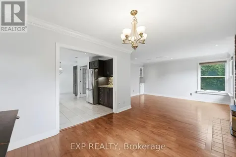 956 Gold Crescent Ottawa ON K2B 8C5