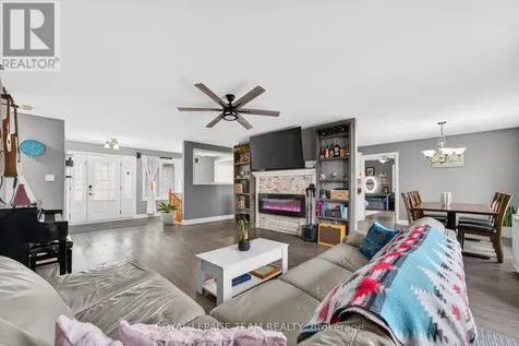 281 Bristow Dr Drive Montague ON K7A 5B8