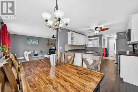 281 Bristow Dr Drive Montague ON K7A 5B8