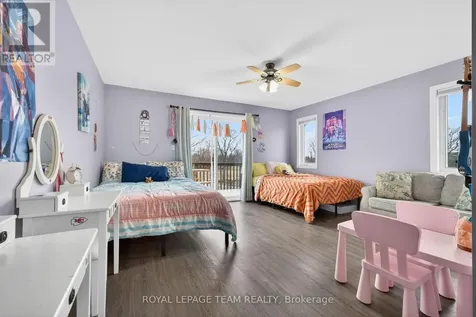 281 Bristow Dr Drive Montague ON K7A 5B8