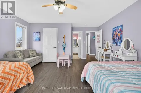 281 Bristow Dr Drive Montague ON K7A 5B8