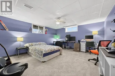 281 Bristow Dr Drive Montague ON K7A 5B8