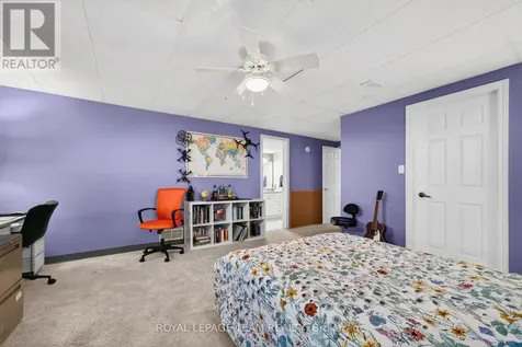 281 Bristow Dr Drive Montague ON K7A 5B8
