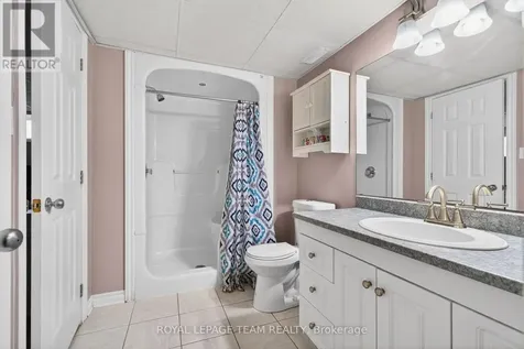 281 Bristow Dr Drive Montague ON K7A 5B8