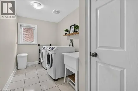 127 Cook Street Binbrook ON L0R 1C0