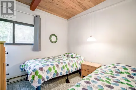34 Quesnelle Drive Tiny ON L9M 0N3