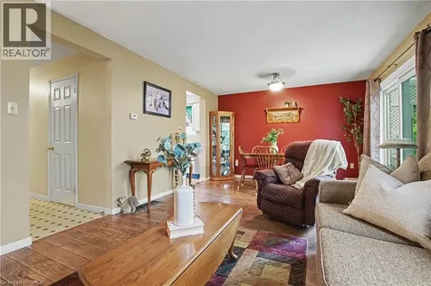 196 Guildwood Drive Hamilton ON L9C 6S5
