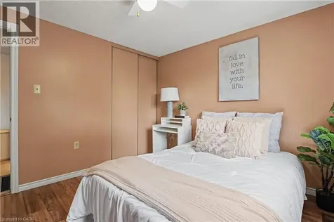 196 Guildwood Drive Hamilton ON L9C 6S5