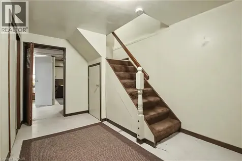 196 Guildwood Drive Hamilton ON L9C 6S5