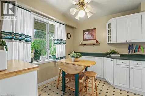 196 Guildwood Drive Hamilton ON L9C 6S5