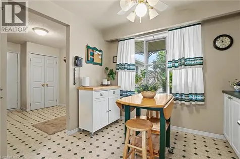 196 Guildwood Drive Hamilton ON L9C 6S5