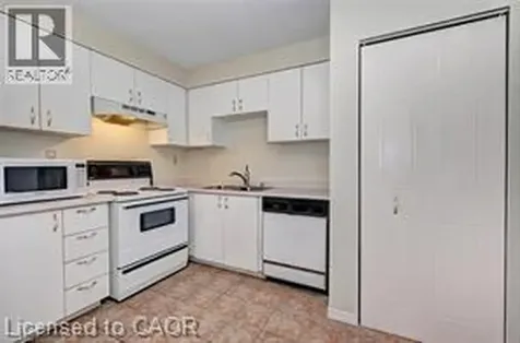 3227 King Street East Kitchener ON N2A 3Z9