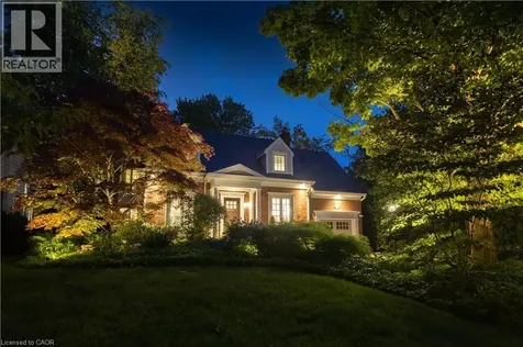 339 Smith Avenue Burlington ON L7R 2T9