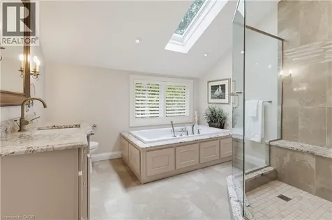 339 Smith Avenue Burlington ON L7R 2T9