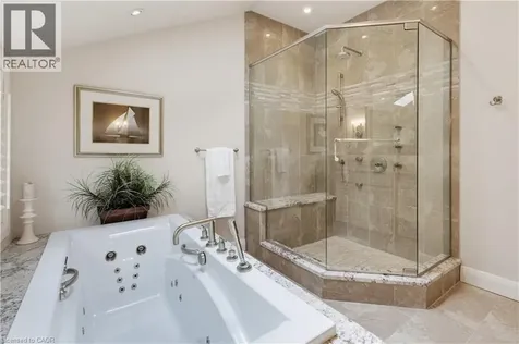 339 Smith Avenue Burlington ON L7R 2T9