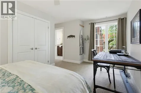 339 Smith Avenue Burlington ON L7R 2T9