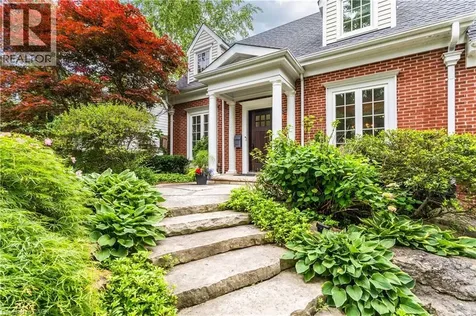 339 Smith Avenue Burlington ON L7R 2T9