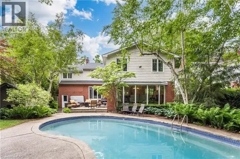 339 Smith Avenue Burlington ON L7R 2T9