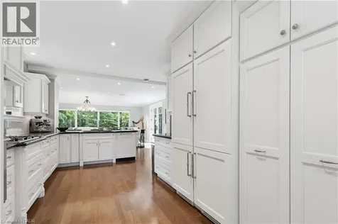 339 Smith Avenue Burlington ON L7R 2T9