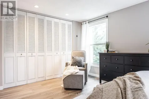 112 Kathryn Crescent Stratford ON N5A 2Y7