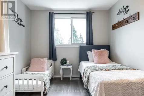 112 Kathryn Crescent Stratford ON N5A 2Y7