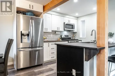 112 Kathryn Crescent Stratford ON N5A 2Y7