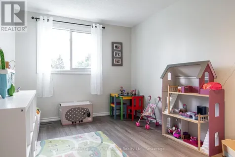 112 Kathryn Crescent Stratford ON N5A 2Y7