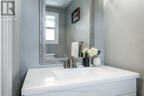 112 Kathryn Crescent Stratford ON N5A 2Y7