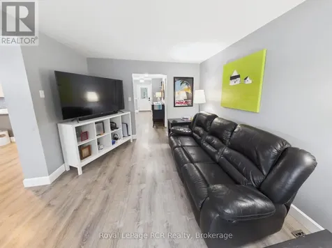 757 Mackendrick Drive Kincardine ON N2Z 3A4