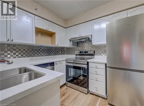 1490 Bishops Gate Oakville ON L6M 4N3