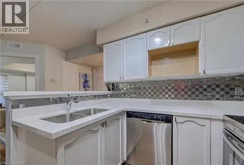 1490 Bishops Gate Oakville ON L6M 4N3