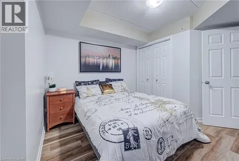 1490 Bishops Gate Oakville ON L6M 4N3