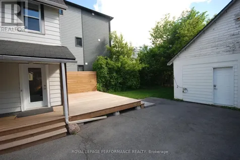 345 Tweedsmuir Avenue Ottawa ON K1Z 5N3