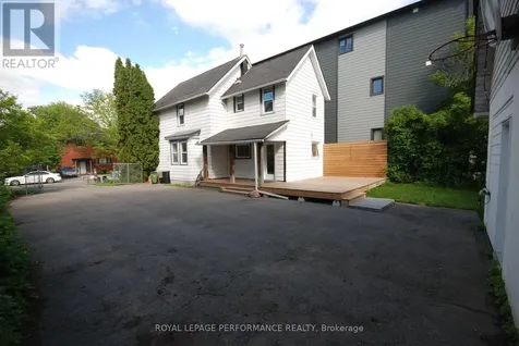 345 Tweedsmuir Avenue Ottawa ON K1Z 5N3